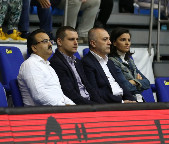 Fenerbahçe Öznur Kablo 56-48 Botaş Spor