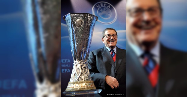 Can Bartu için saygı duruşu ve siyah bant