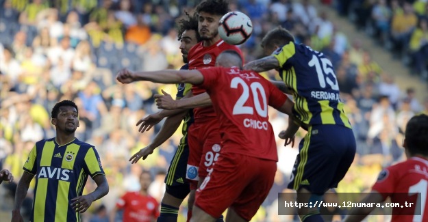 Fenerbahçe Antalyaspor'u 3-1 mağlup etti.