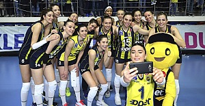 Fenerbahçe Opet CEV Kadınlar Şampiyonlar Ligi’nde yarı finalde