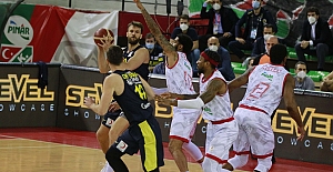 Fenerbahçe Beko, yarı final serisinde 2-1 öne geçti