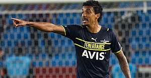 Luiz Gustavo sahalara dönüyor